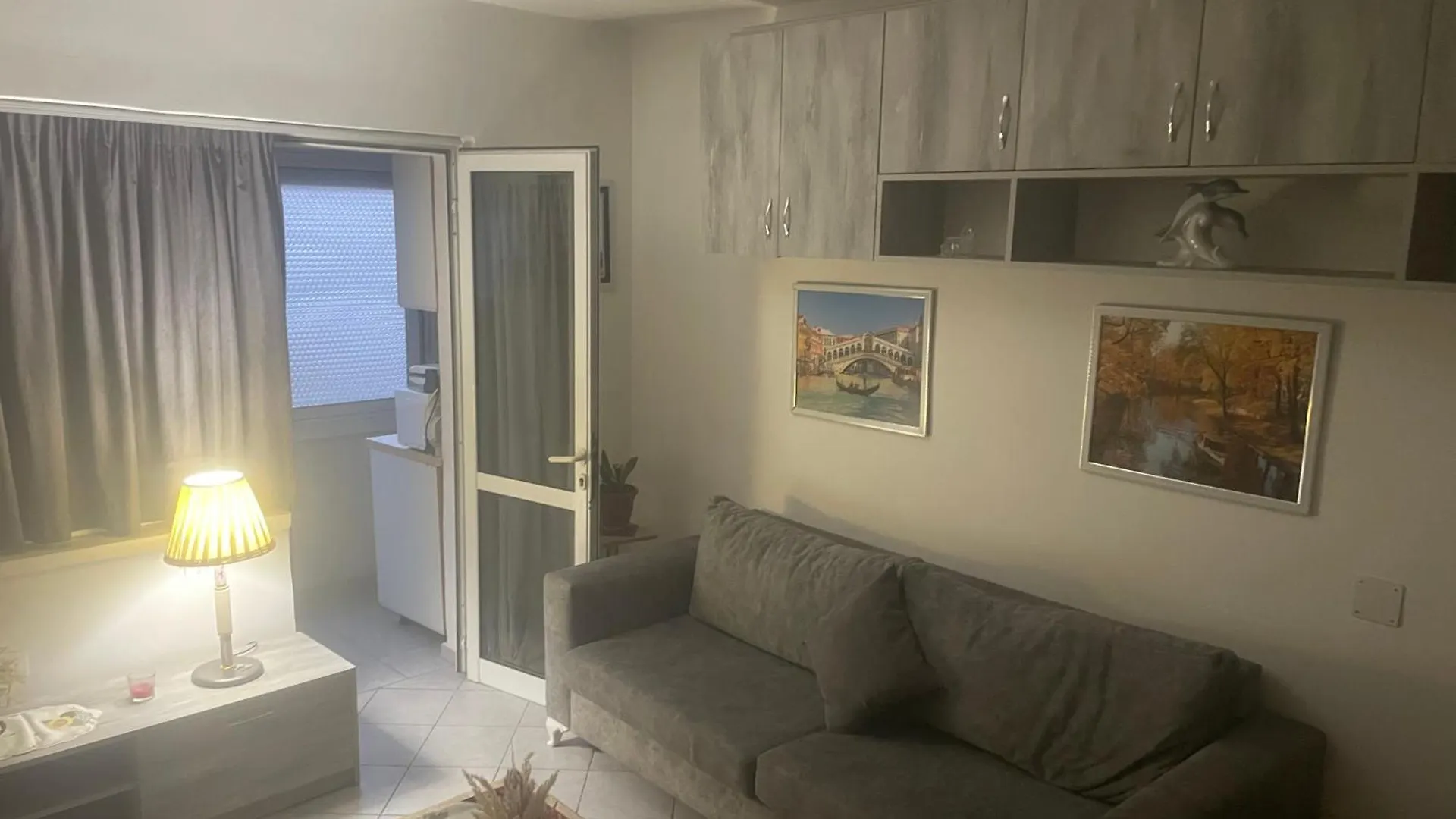 Entire Flat To Chill, In Center Of Tirana Apartment 0*,